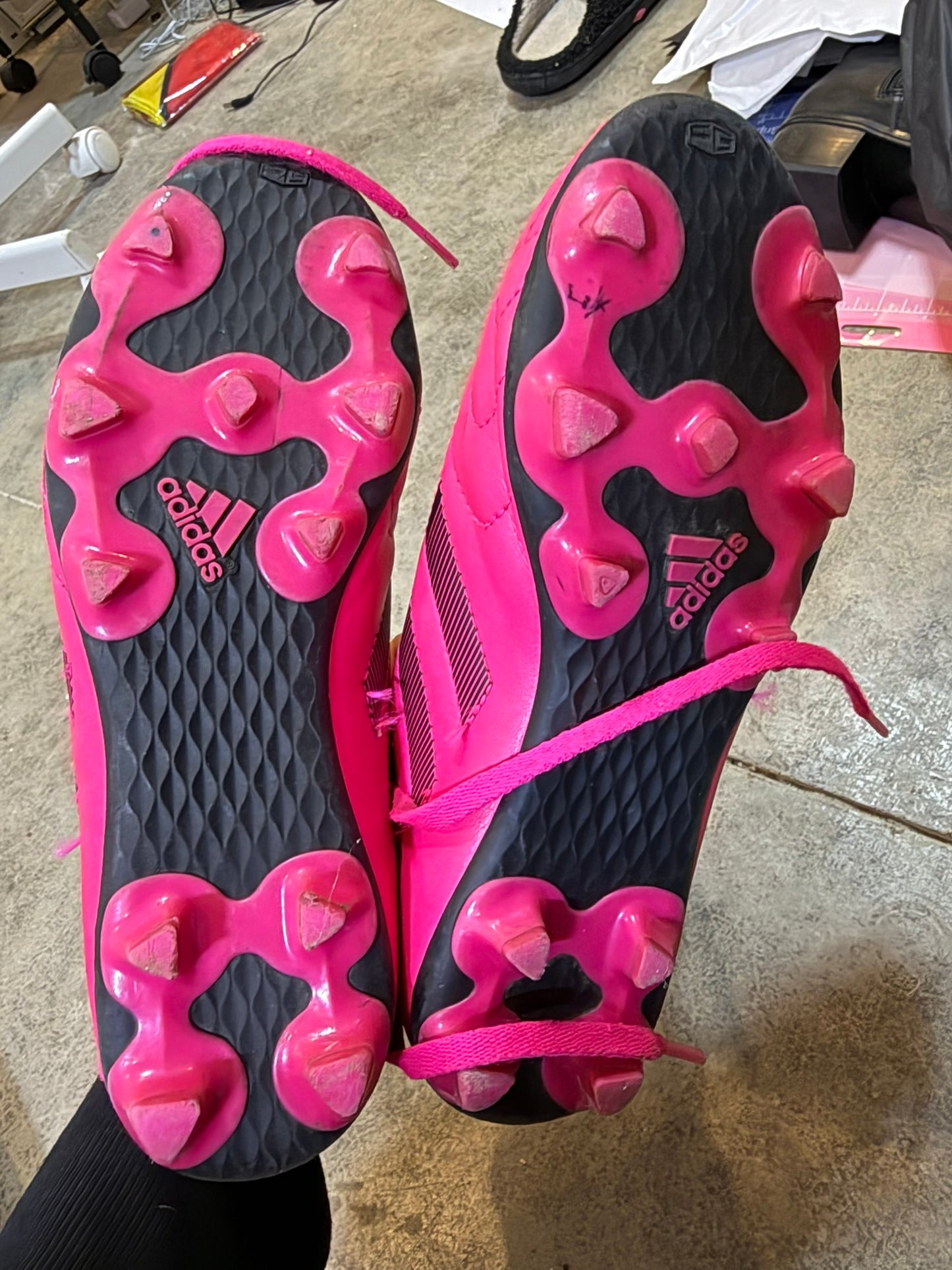 Adidas Youth Soccer Cleats – Pink Size 3.5Y