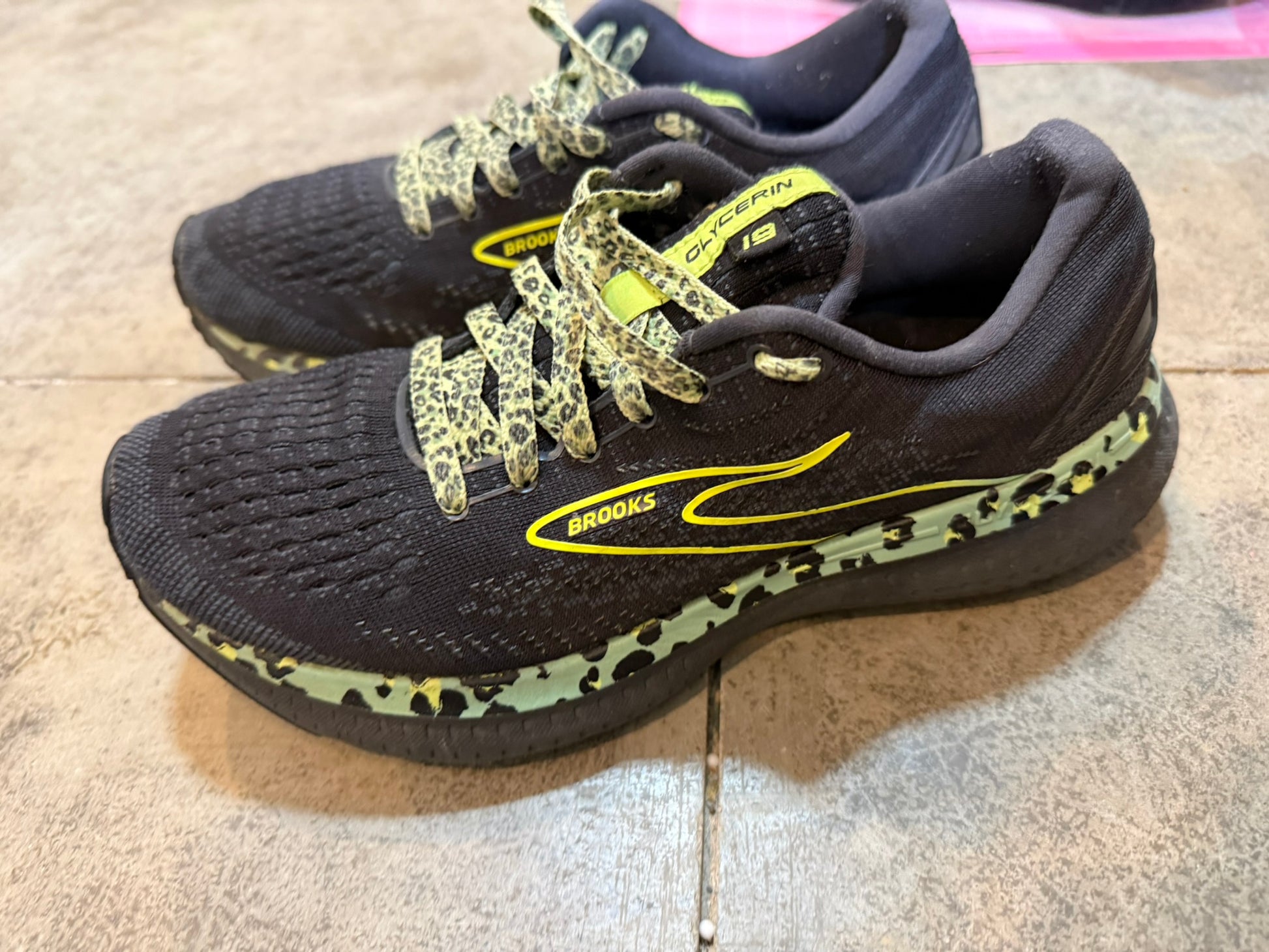 Brooks Glycerin black running shoes with green accents