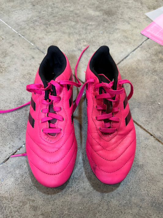 Adidas Youth Soccer Cleats – Pink Size 3.5Y