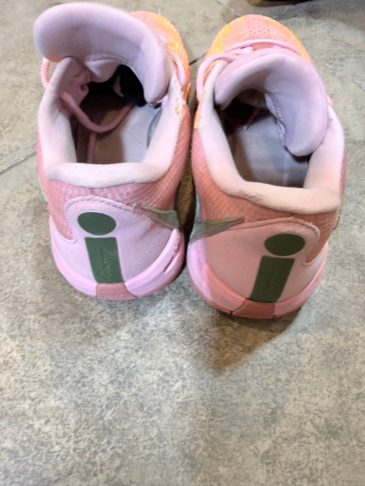 Women's Nike KD Basketball Shoes Size 8 Preloved Good Condition