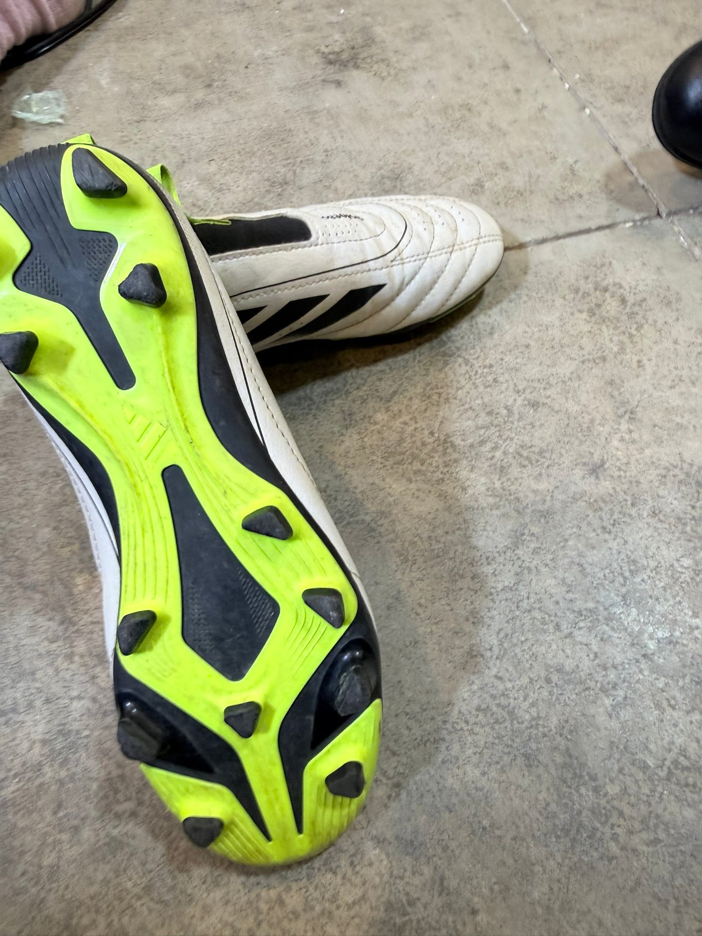 Boys Adidas Soccer Cleats Slip On Size 3