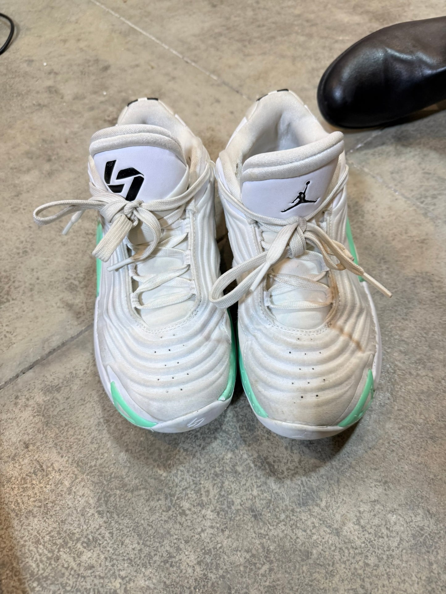 Jordan Luka 1 Youth Size 5Y Basketball Shoes Preloved Great Condition